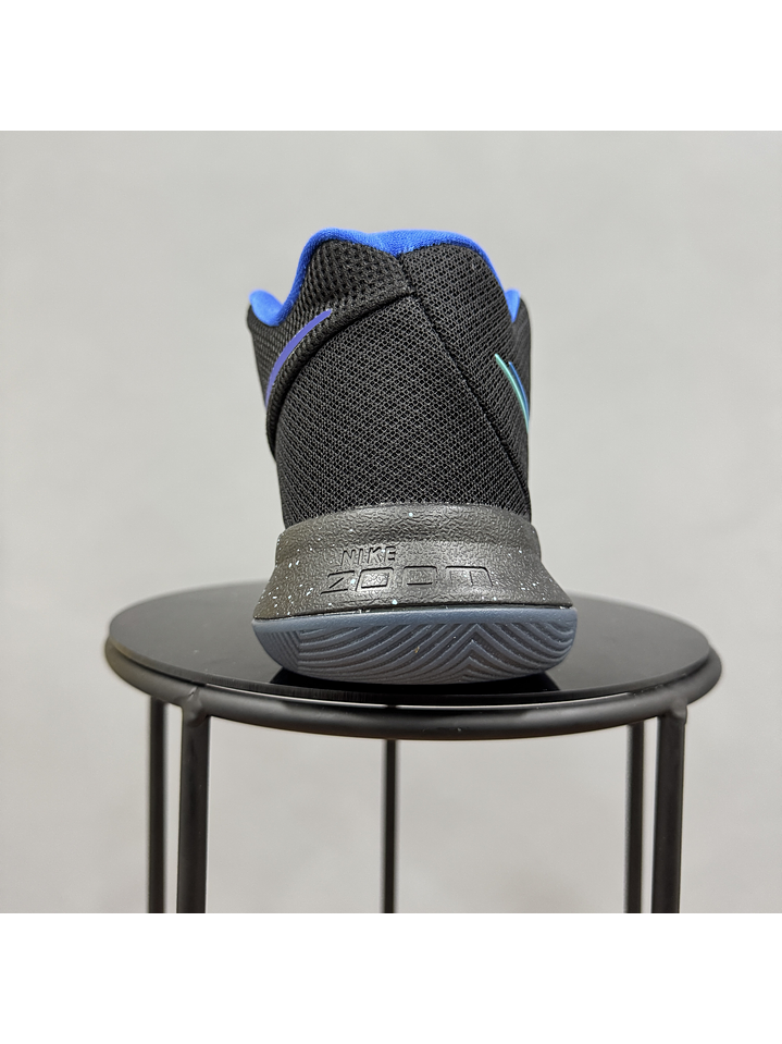 Nike Kyrie 3 Black Purpple 4