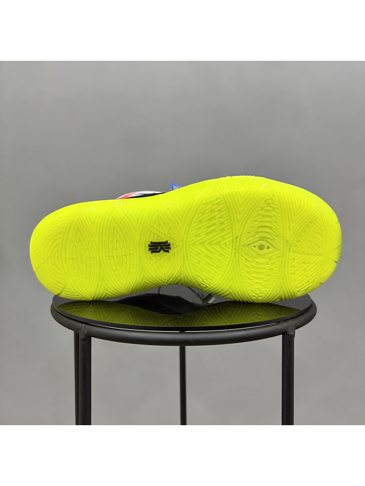 Nike Kyrie 5 Rokit 2