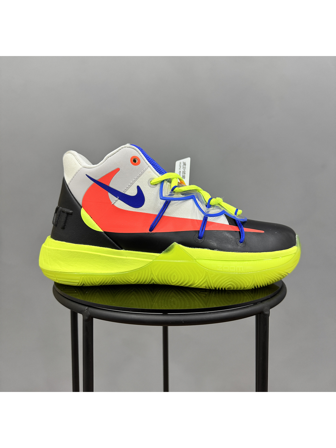 Nike Kyrie 5 Rokit 1