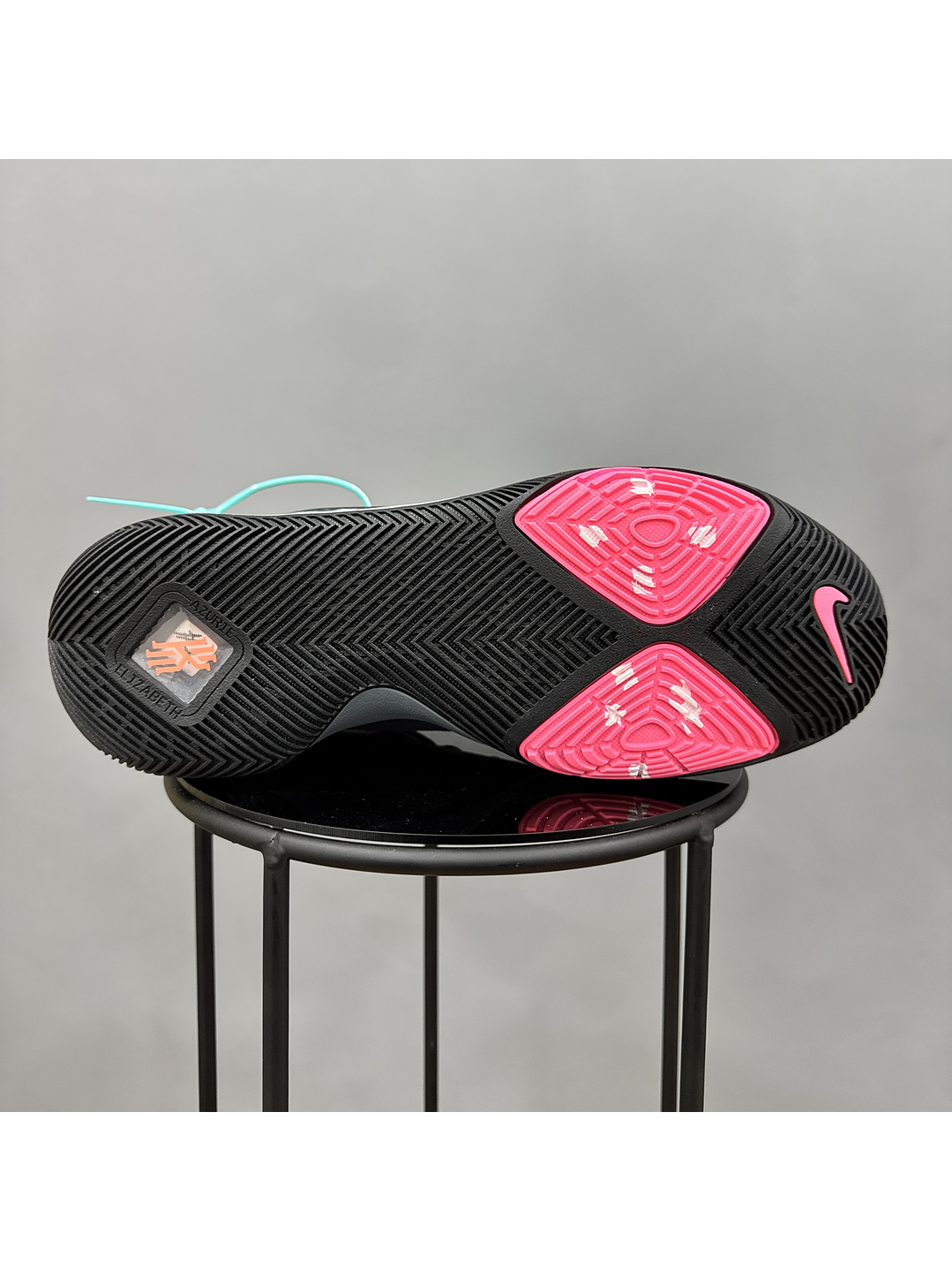 Nike Kyrie 3 Grey Fog 2