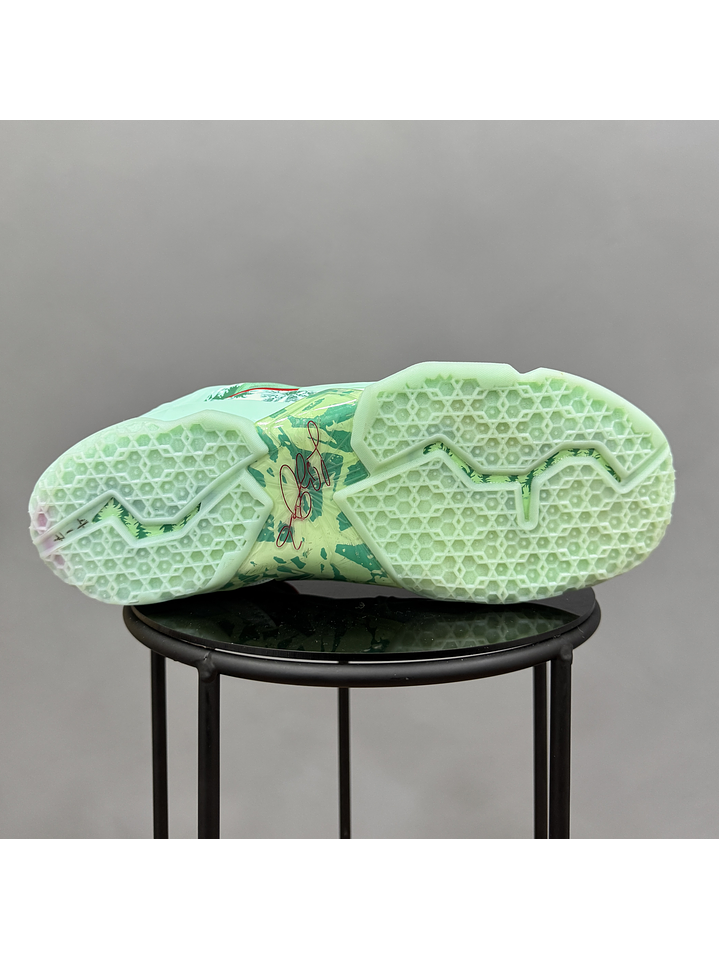 Nike Lebron 11 Christmas 2