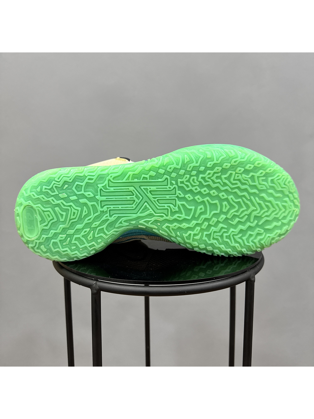 Nike Kyrie 7 Beach 2