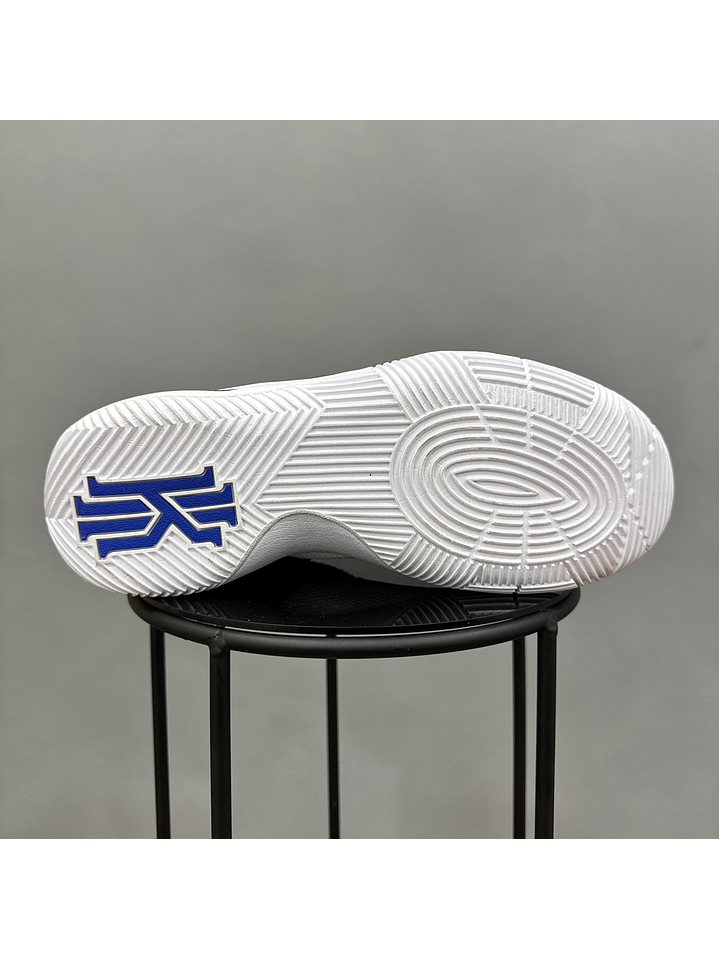 Nike Kyrie 2 White Purple 2
