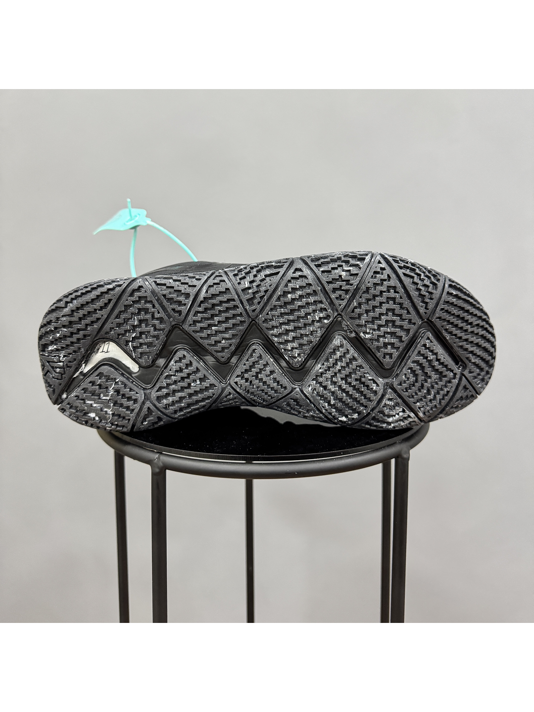 Nike Kyrie 4 Black 2