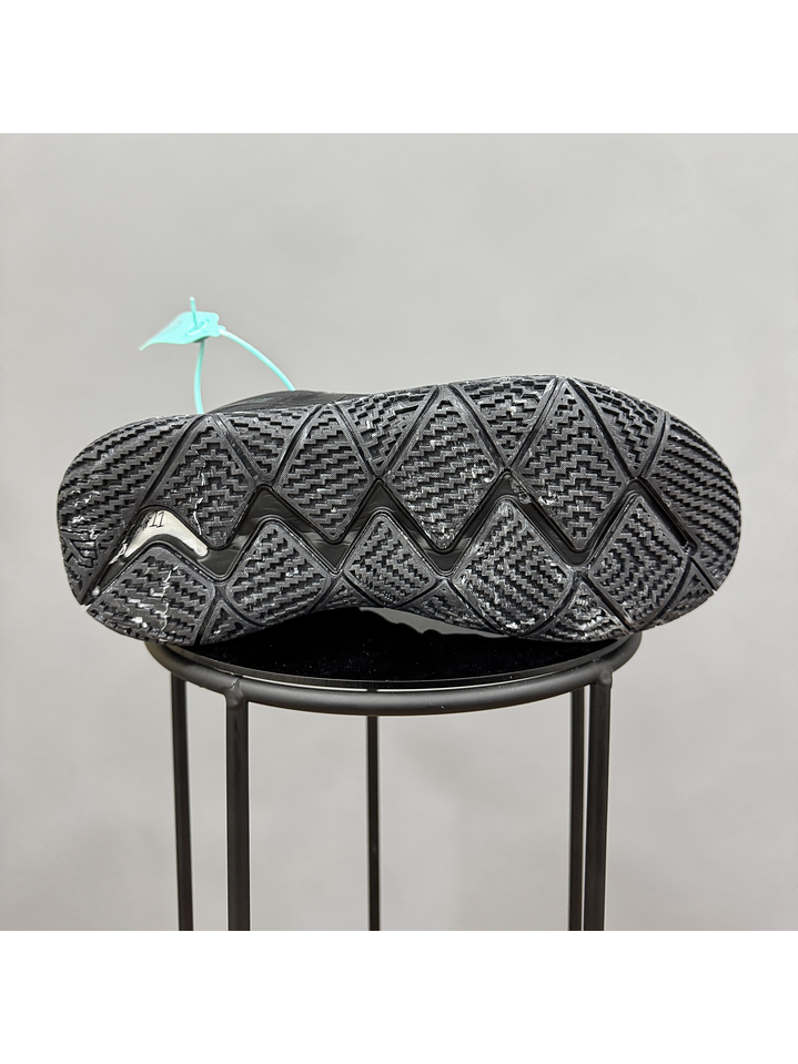 Nike Kyrie 4 Black 2