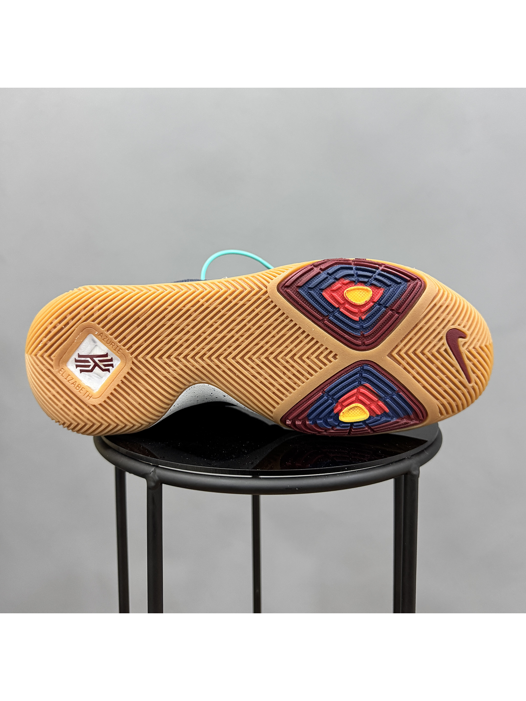 Nike Kyrie 3 Obsidian Gold 4