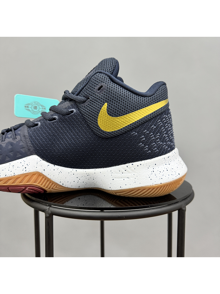 Nike Kyrie 3 Obsidian Gold 3