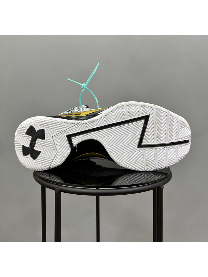 Under Armour Curry 1 MVP 2