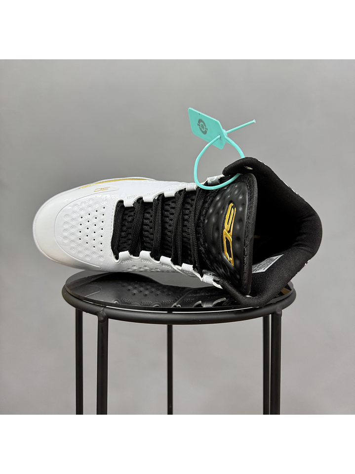 Under Armour Curry 1 MVP 4