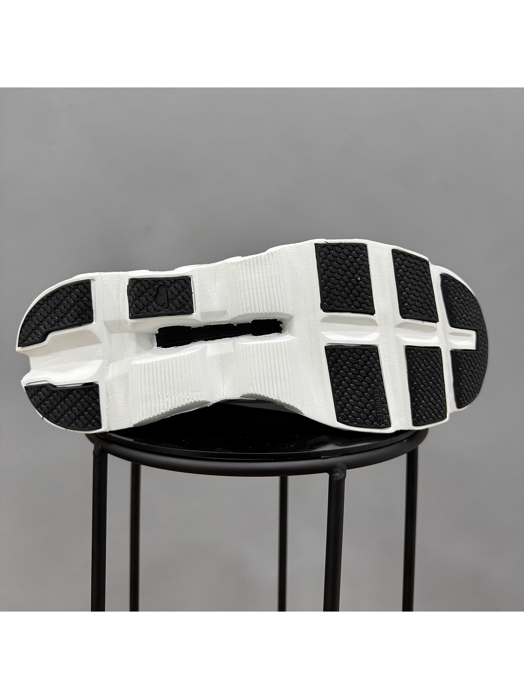 On Cloudmonster White 3