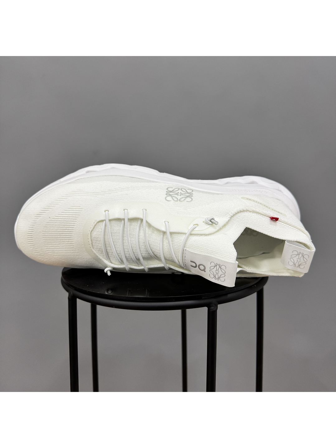 On Cloudtilt Loewe Blanca 4