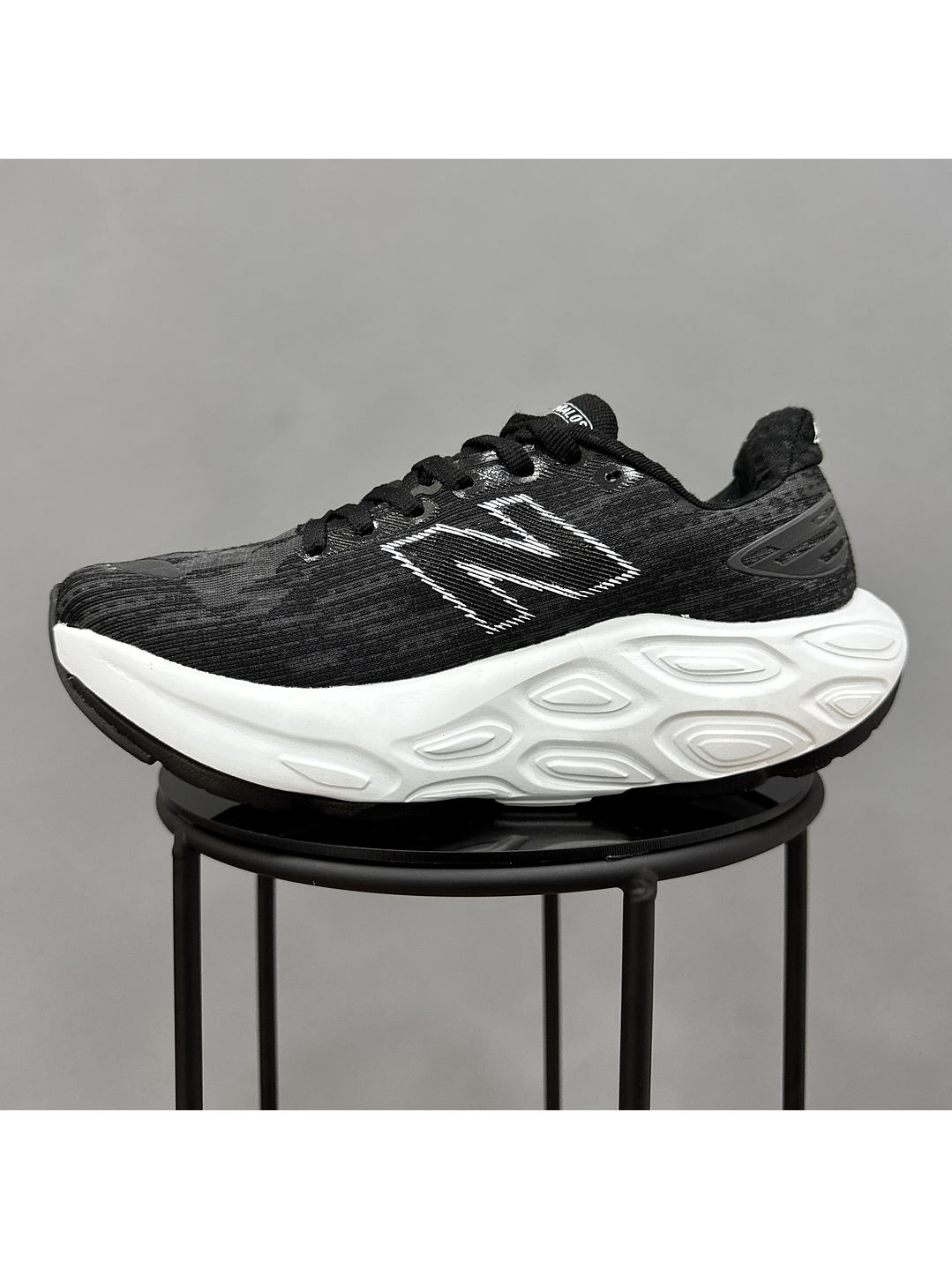 New Balance Fresh Foam Balos Negro 4