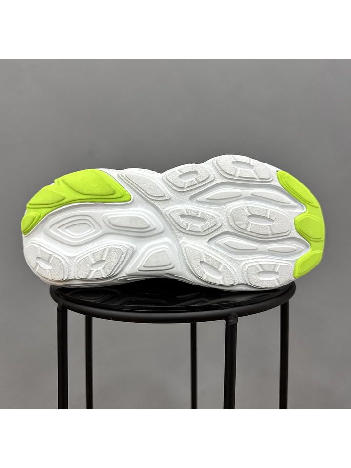 New Balance Fresh Foam Balos Ocean 5