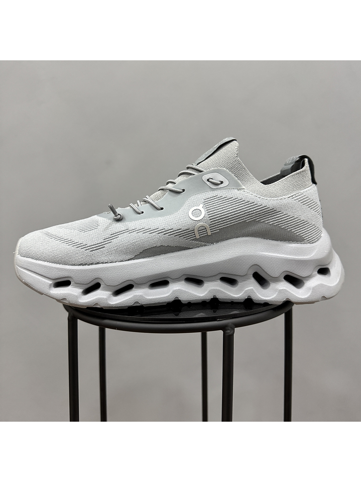 On Cloudtilt Loewe Gris 3