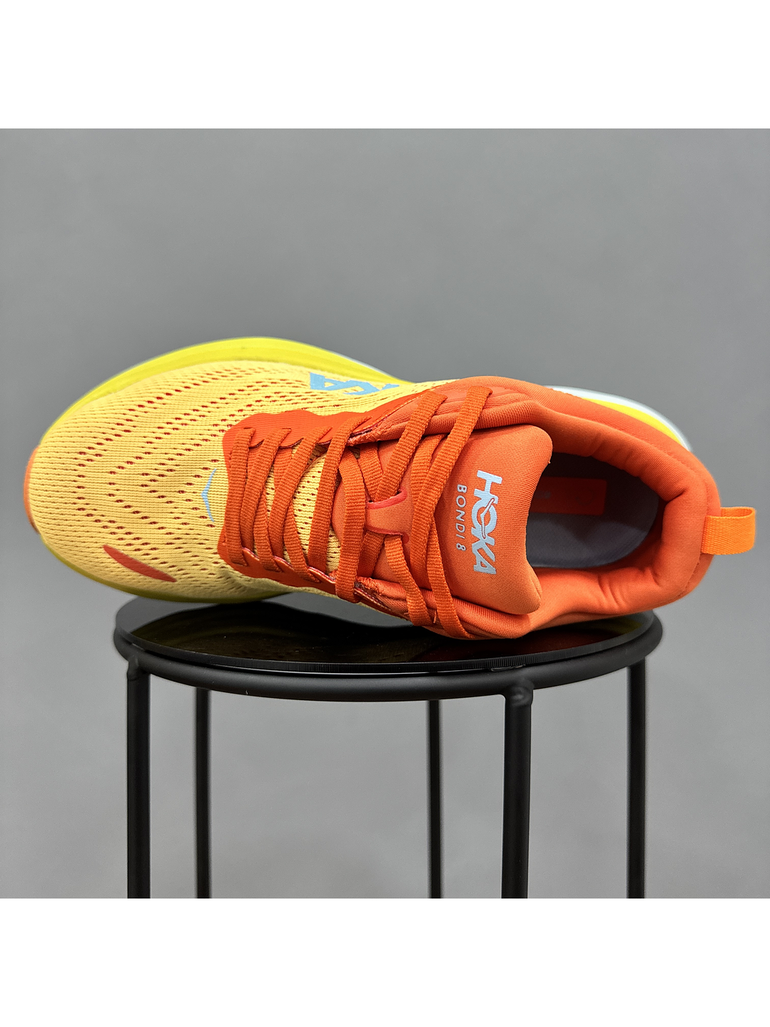 Hoka Bondi 8 Naranja 4