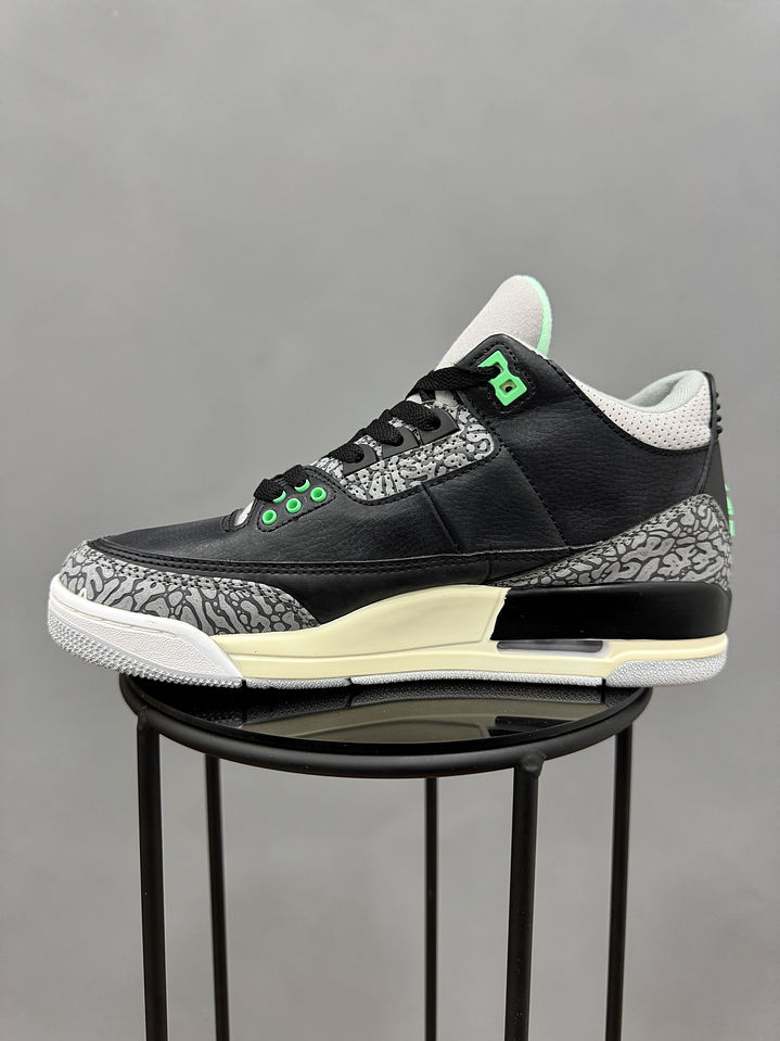 Jordan Retro 3 Green Glow 4