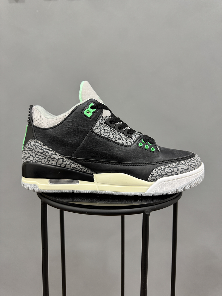Jordan Retro 3 Green Glow 2