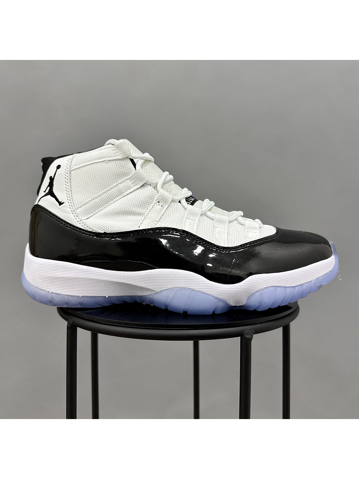 Jordan Retro 11 Concord 1