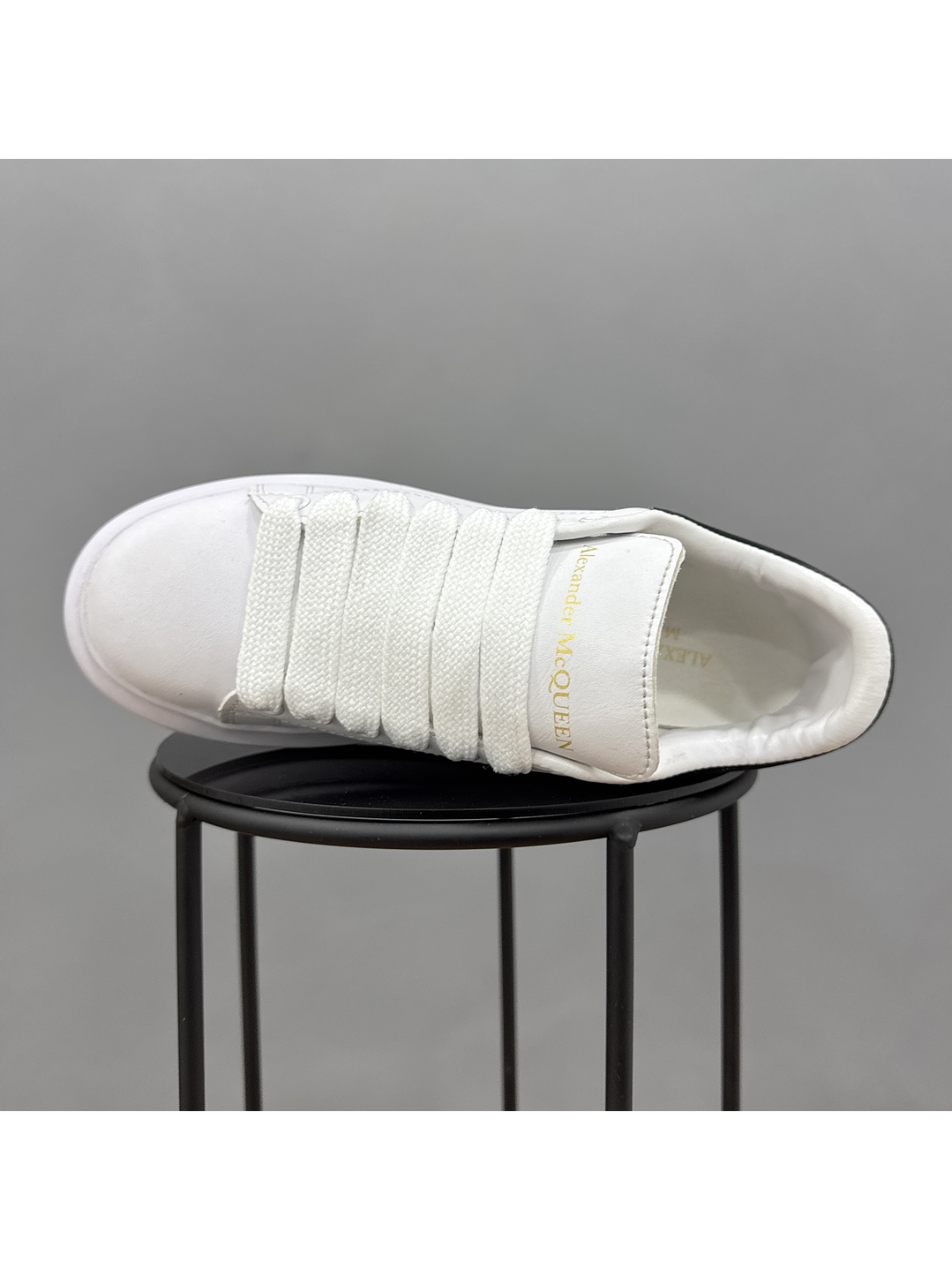 Sneakers Alexander McQueen White Black 4