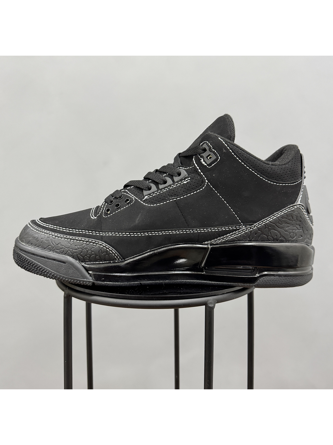 Jordan Retro 3 Travis Scott Negro 3