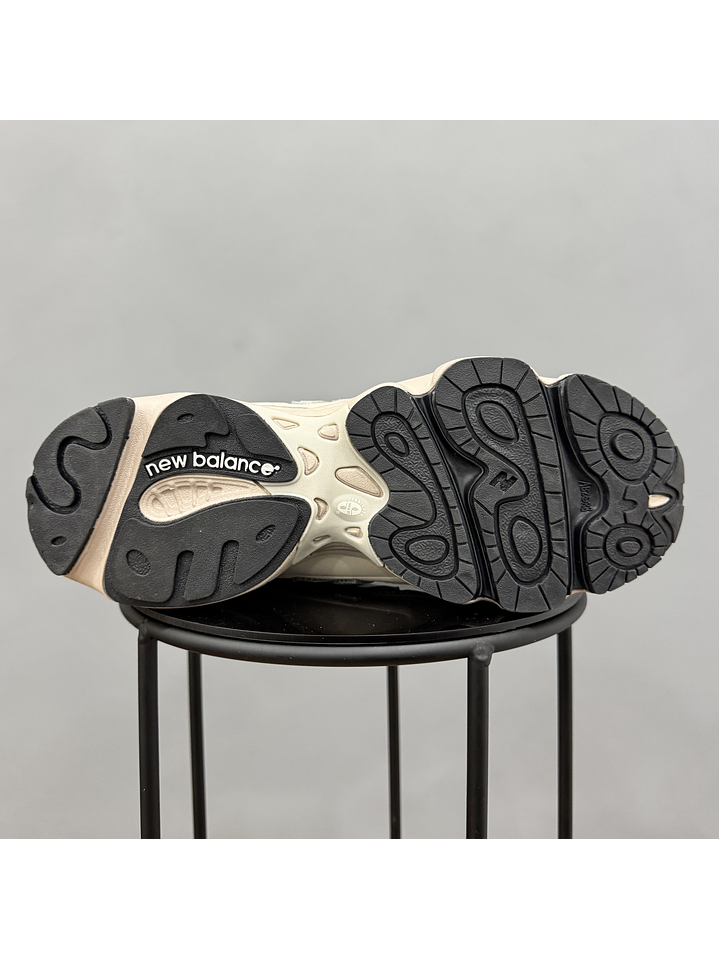 New Balance 1000 Gris  2