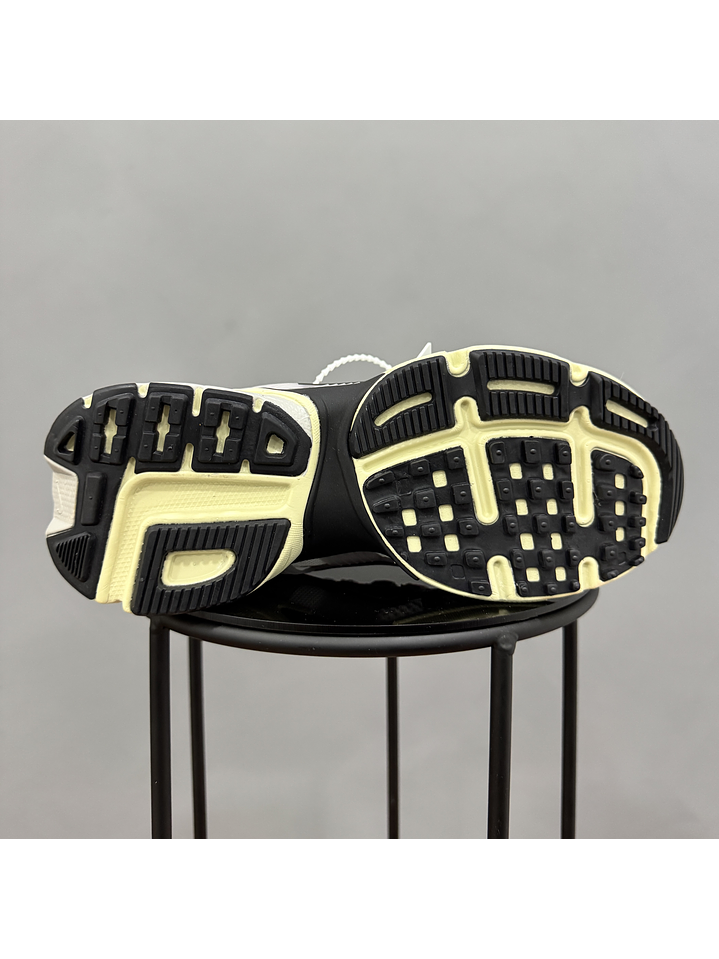 Nike V2K Run  3