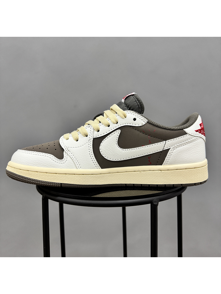 Jordan Retro 1 Low Travis Scott Sail 4