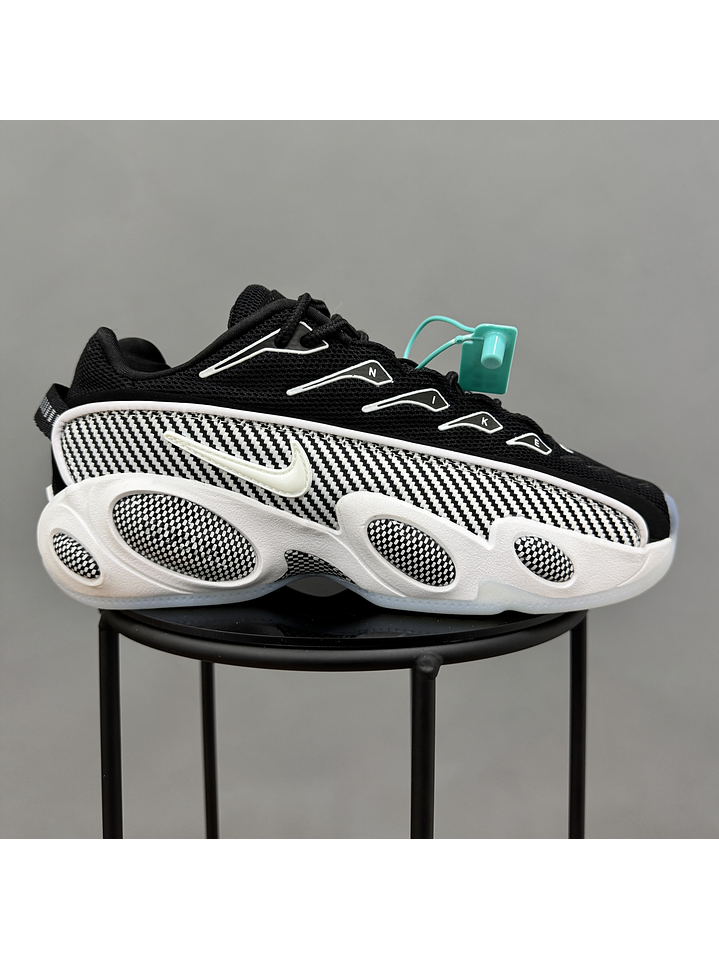 Nike Nocta Glide Negro Blanco 1