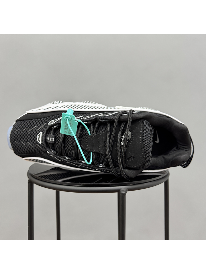 Nike Nocta Glide Negro Blanco 4