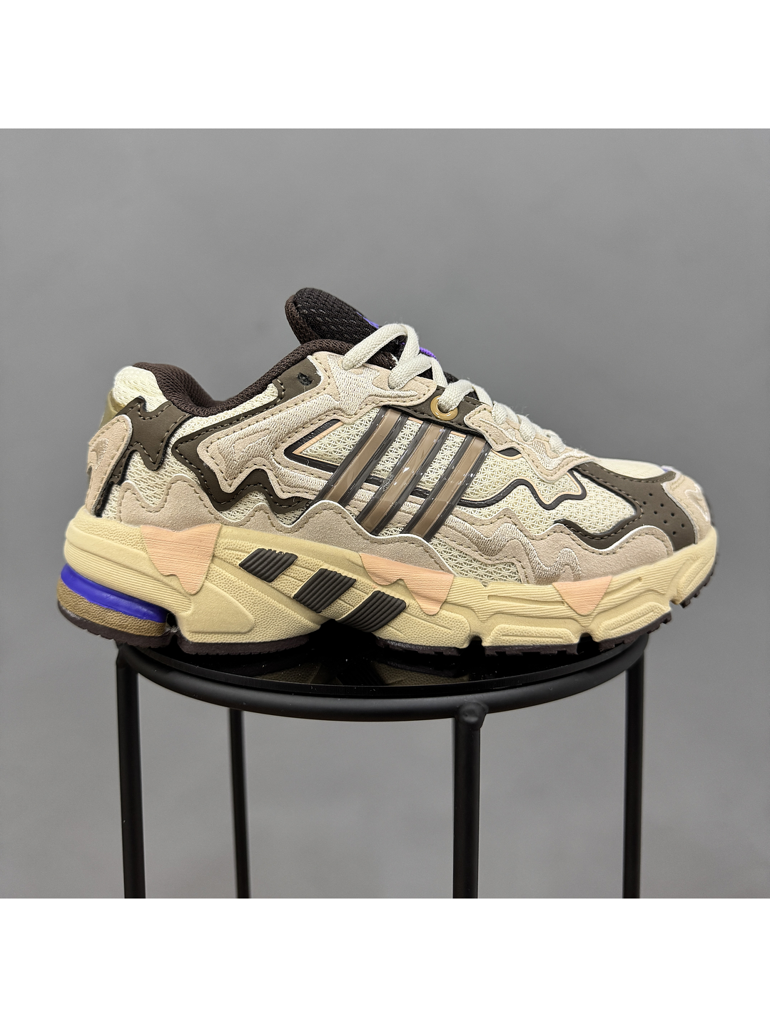 Adidas Response Cl Bad Bunny Paso Fino 1