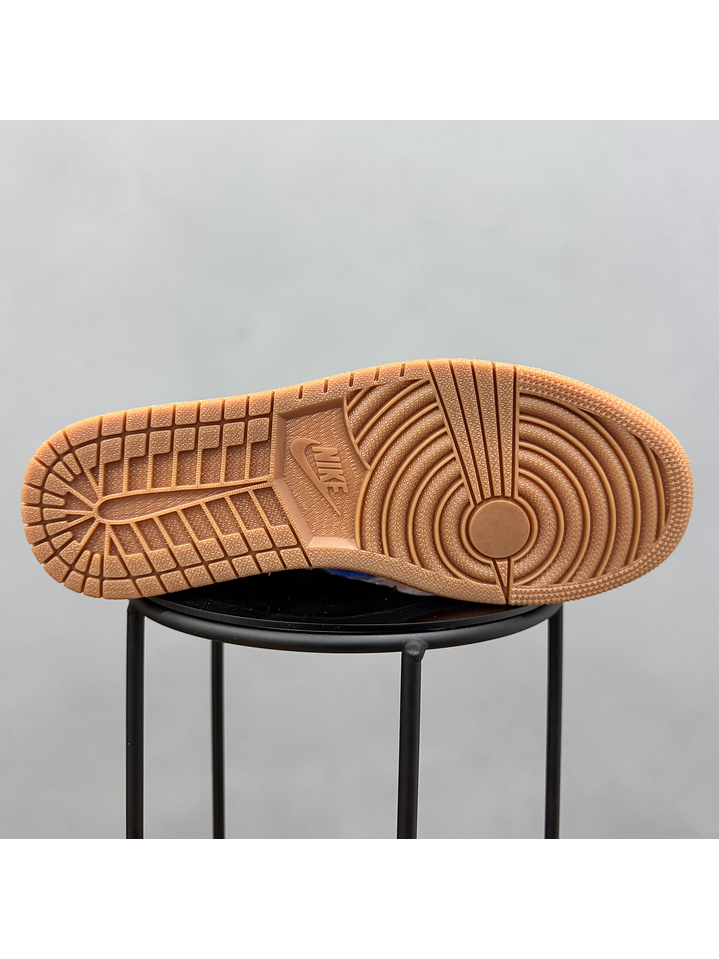 Jordan Retro 1 Travis Scott Canary  2