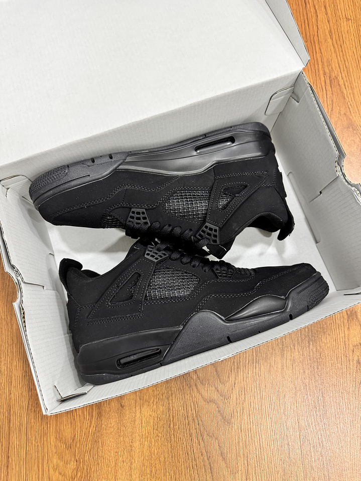 Jordan Retro 4 Black Cat 1