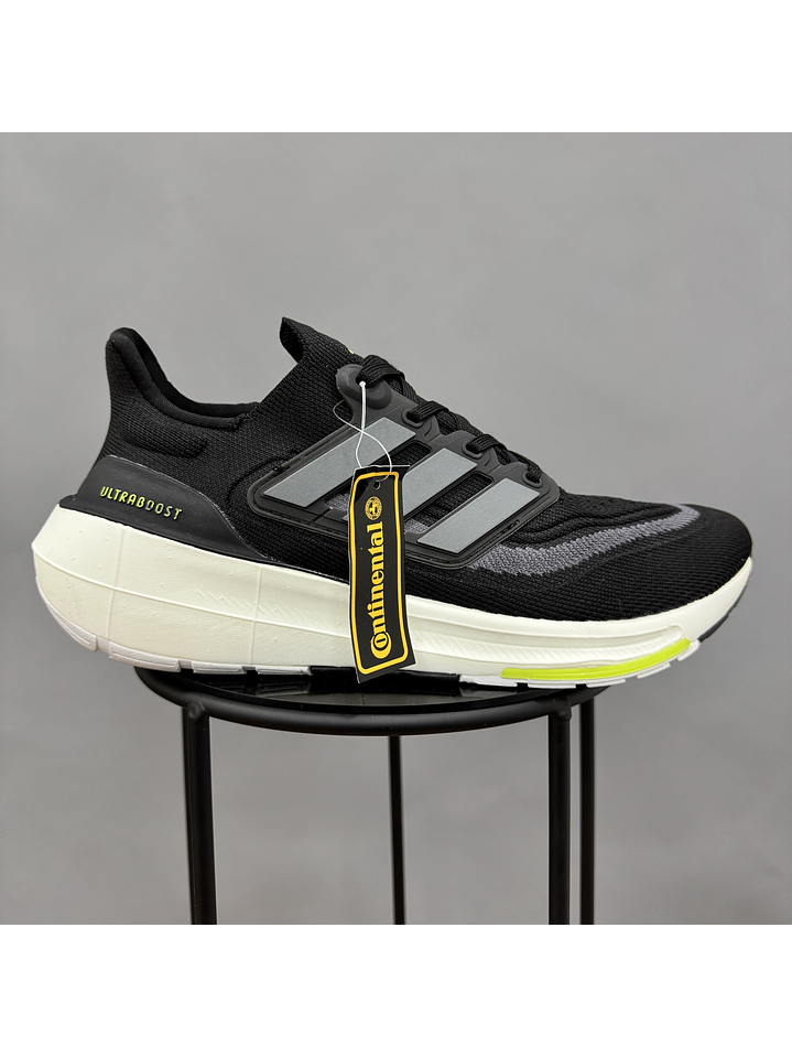 Adidas Ultraboost Light Negro 1