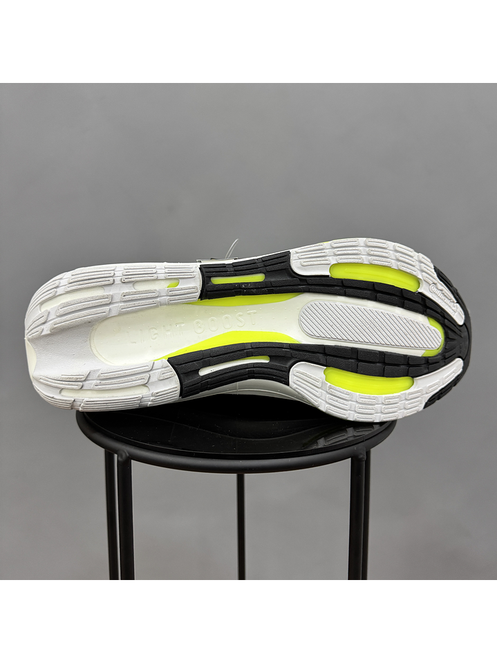 Adidas Ultraboost Light Negro 2