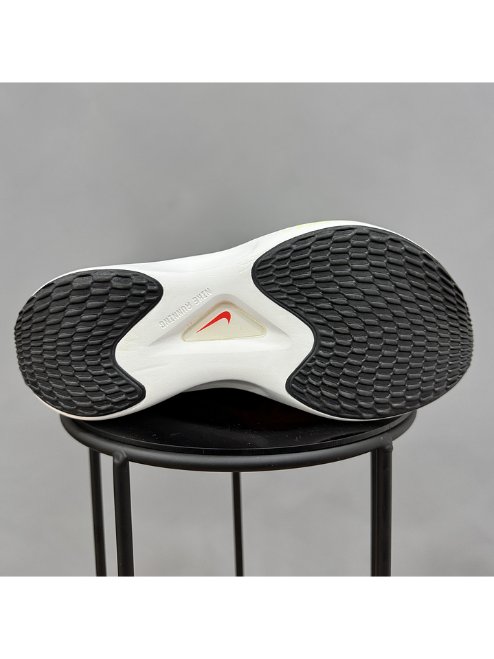 Nike Zoom Fly 5 Orange 2