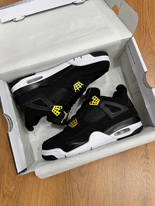 Jordan Retro 4 Royalty 