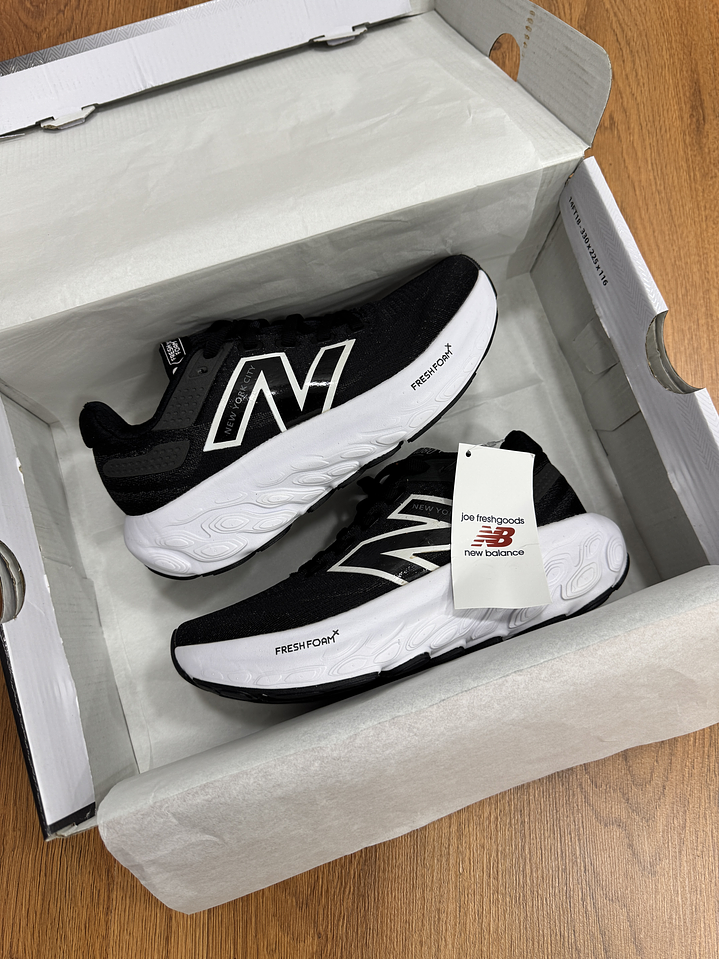 New Balance Fresh Foam 1080 Negro Blanco 1