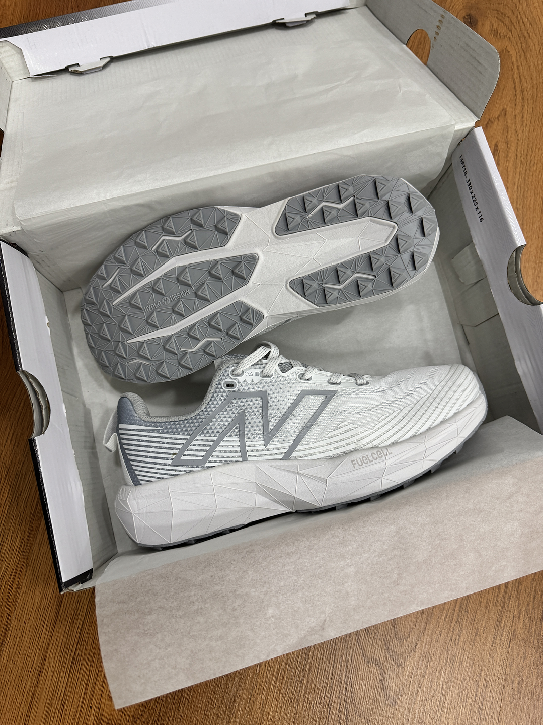 New Balance FuelCell Venym Blanco 3