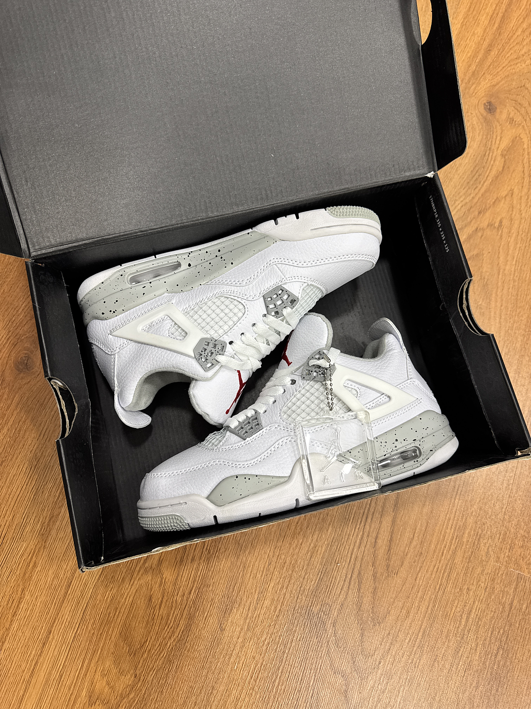 Jordan Retro 4 Oreo 2