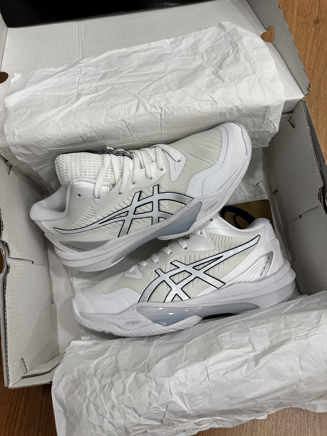 Asics Sky 3 Blanco Gris  2