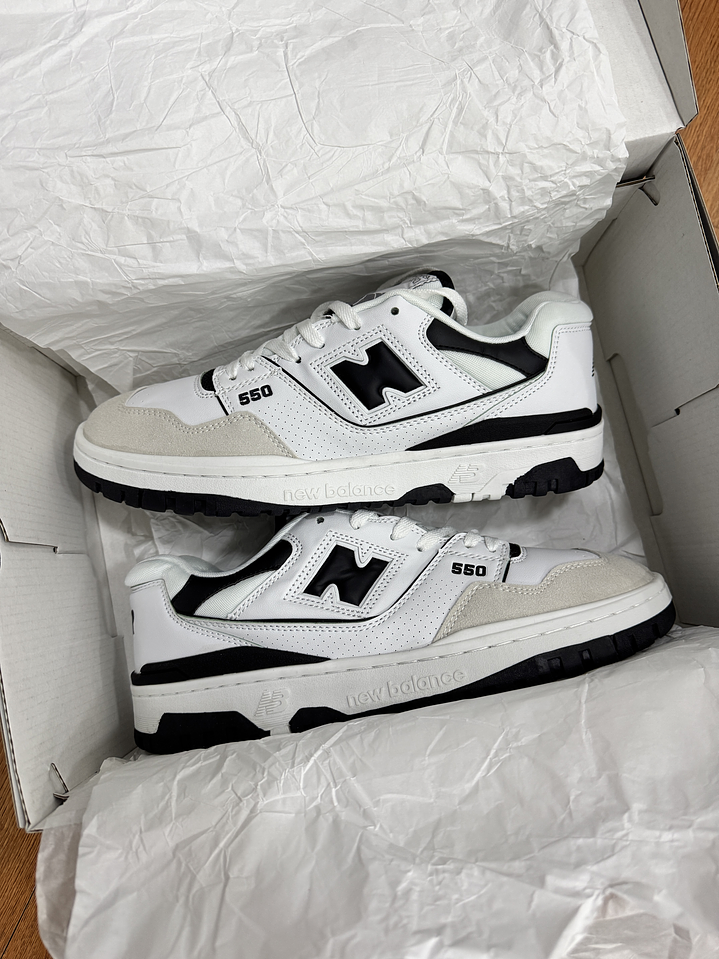 New Balance 550 White Black 1