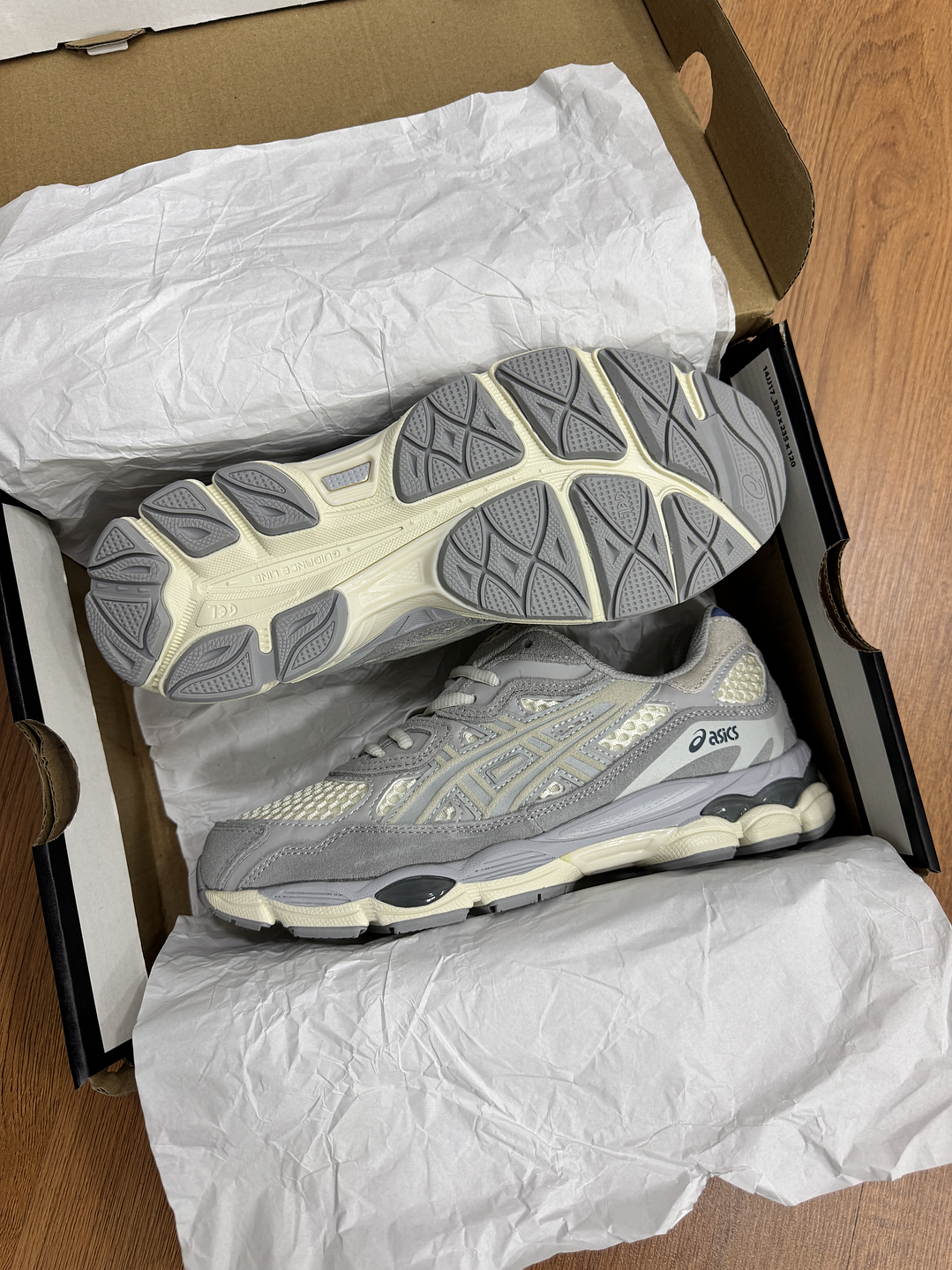 Asics Gel NYC Gris 4