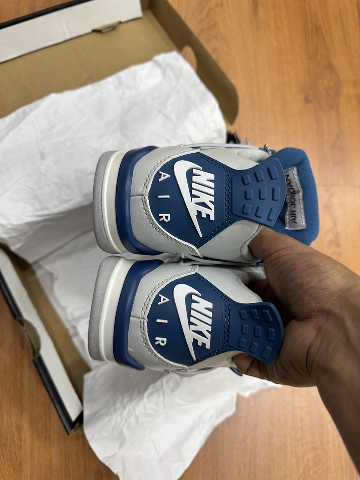Jordan Retro 4 Military Blue 4