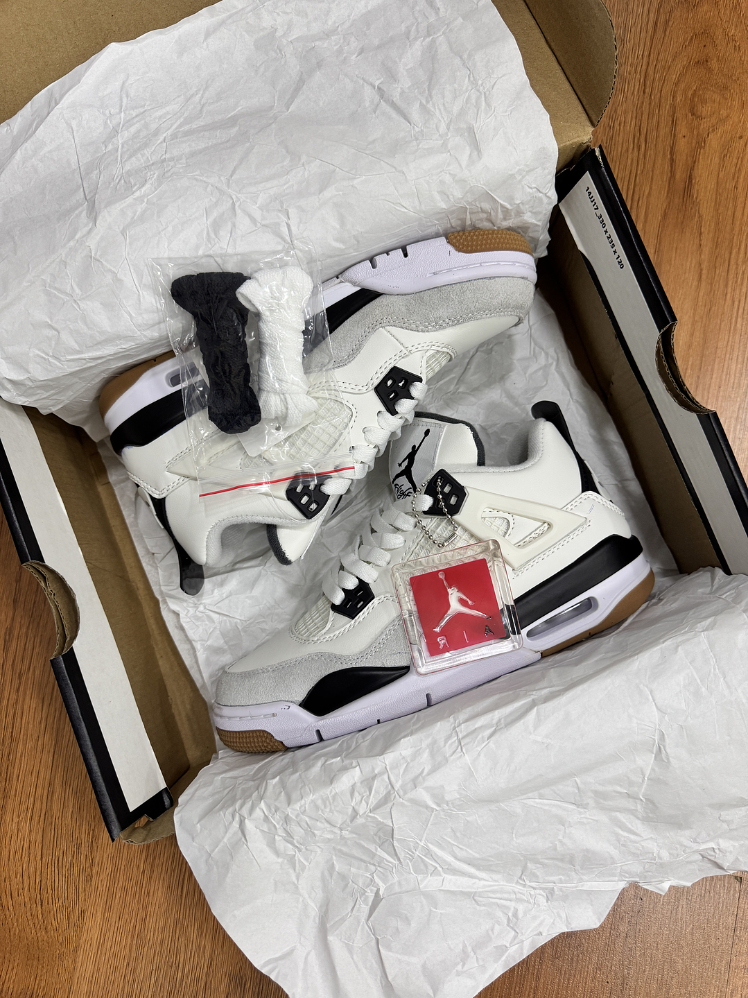 Jordan Retro 4 Sb Black  1