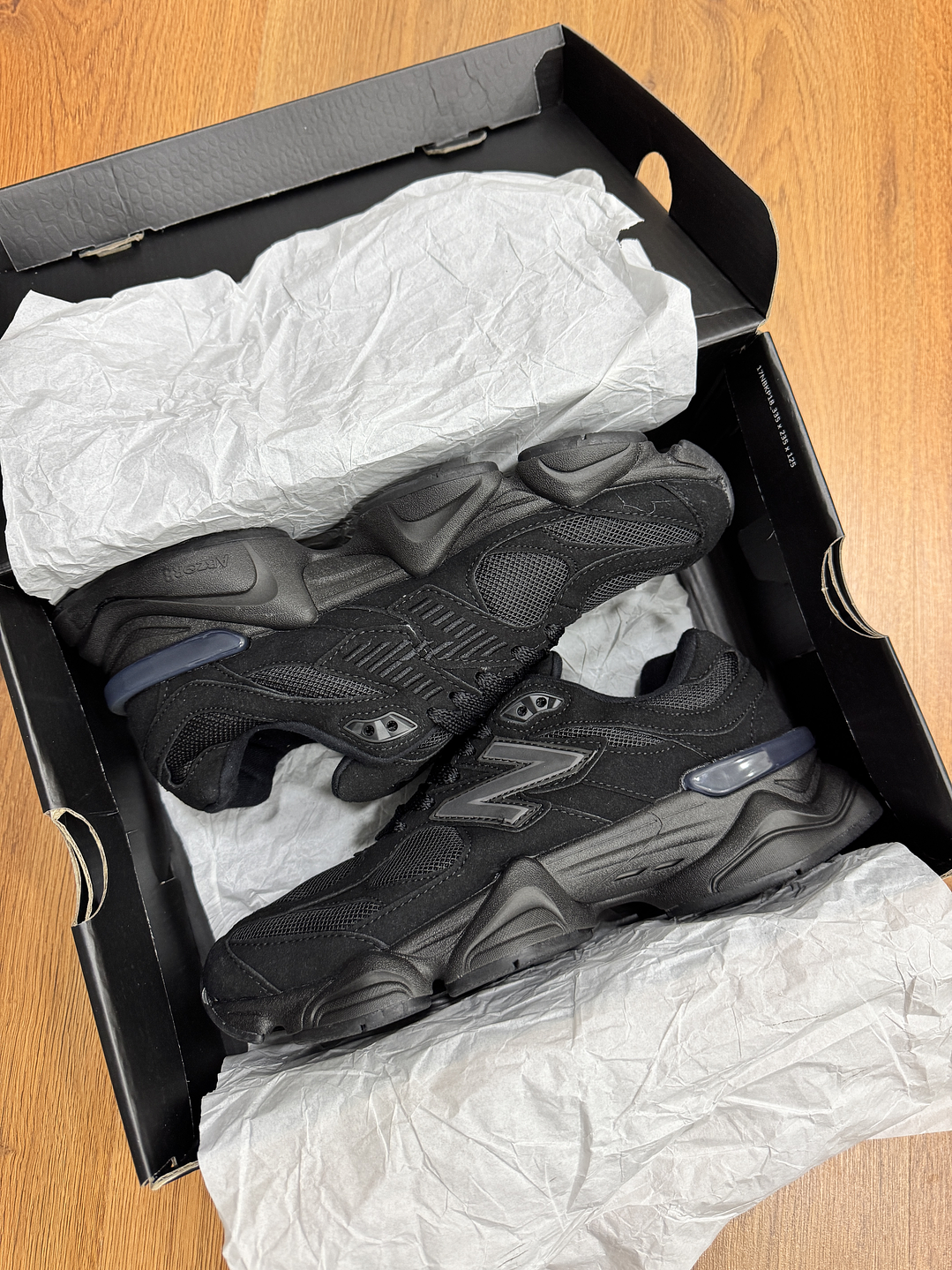 New Balance 9060 Total Black 2