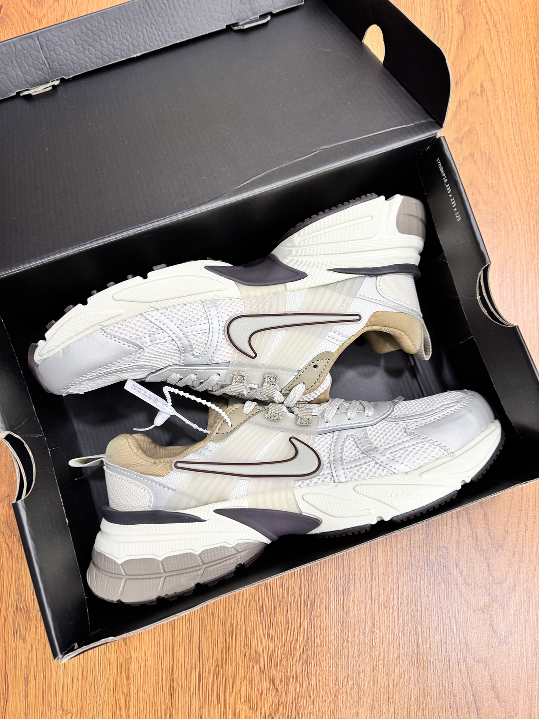 Nike V2K Run Brown 2