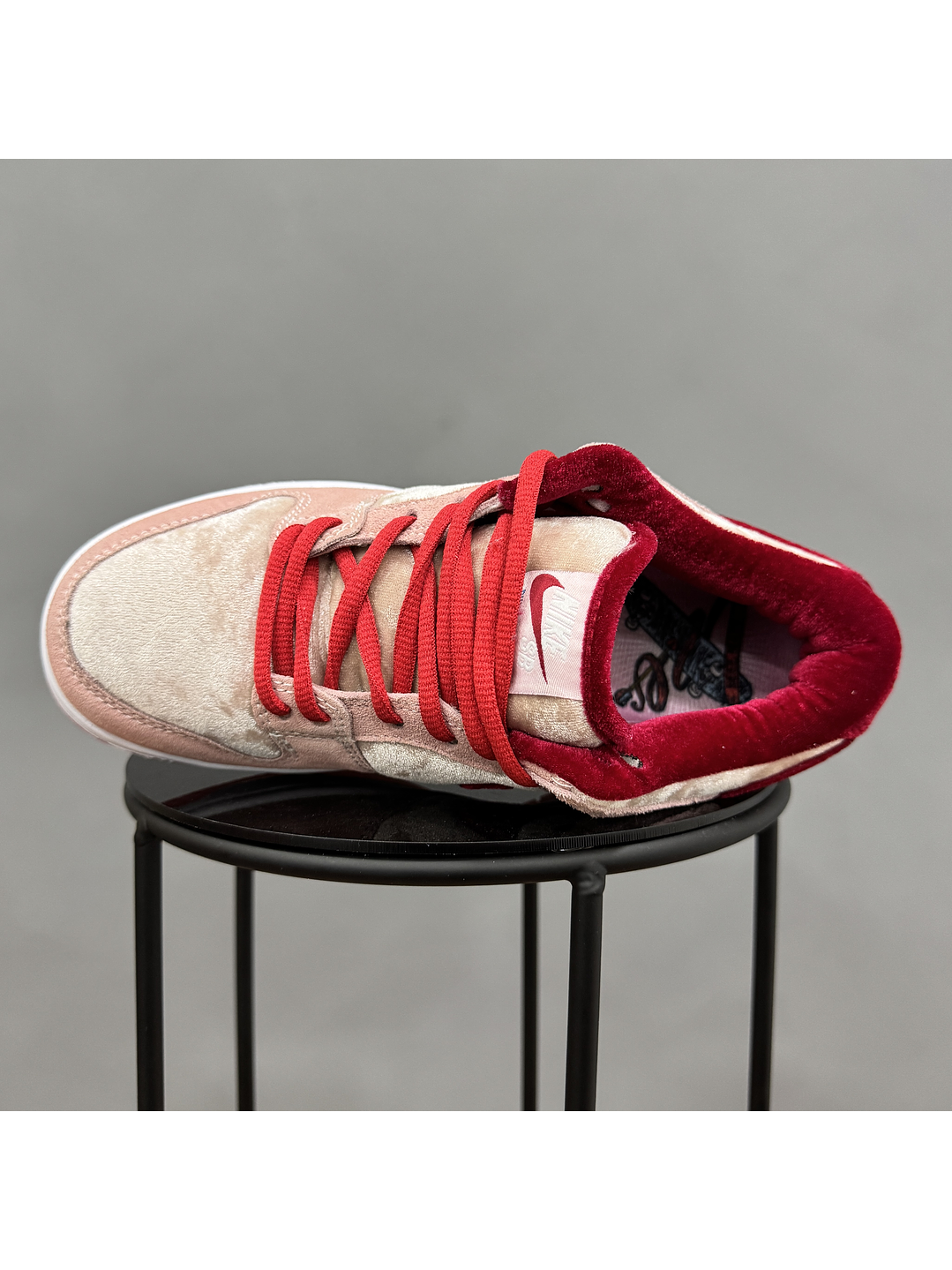 Nike Sb Dunk Strange Love 4