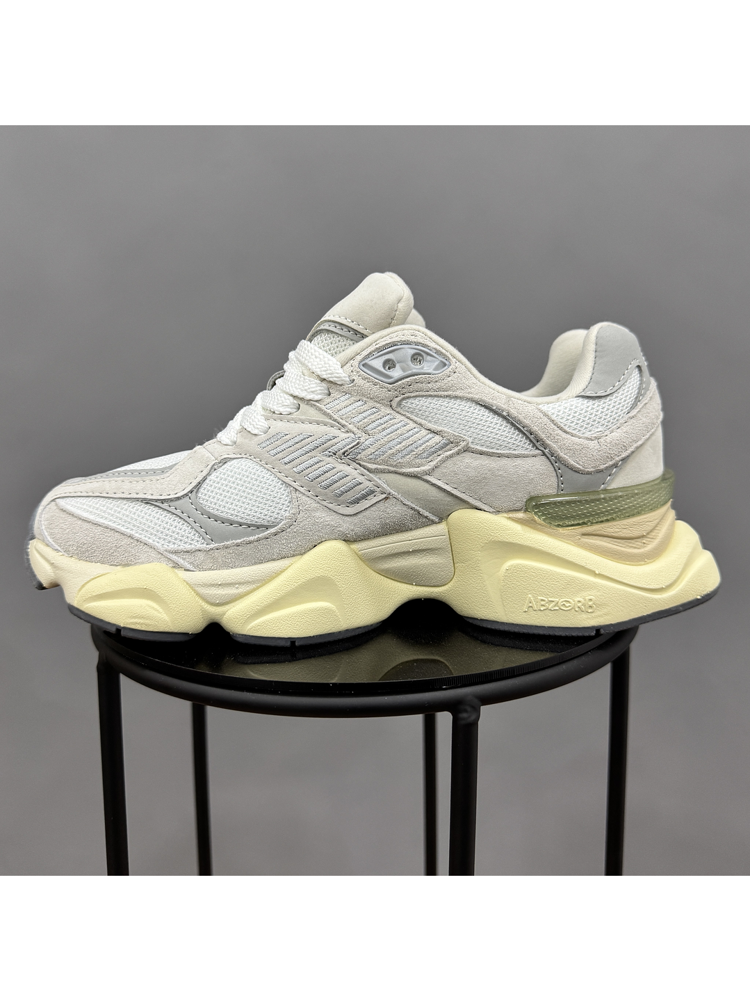 New Balance 9060 Beige Gris 4