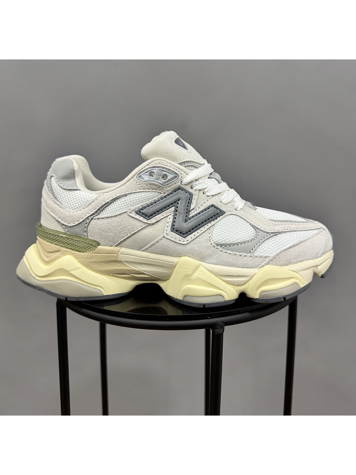 New Balance 9060 Beige Gris 1