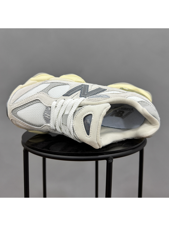 New Balance 9060 Beige Gris 3